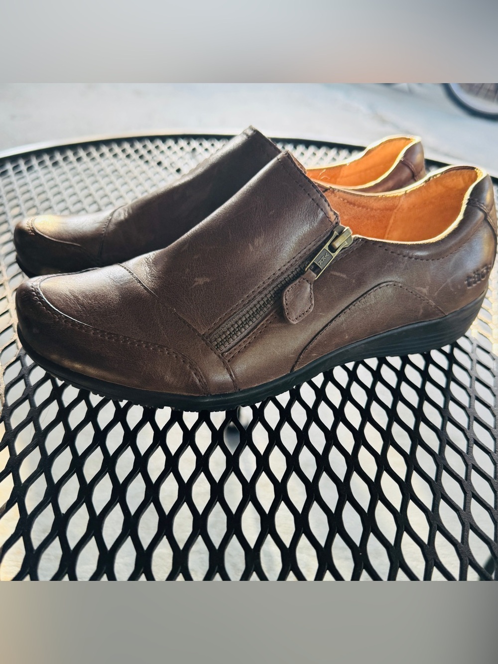 Taos Footwear Brown Leather Slip-On Loafers with Side Zipper